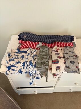 2T pajamas gap carters old navy 6 sets